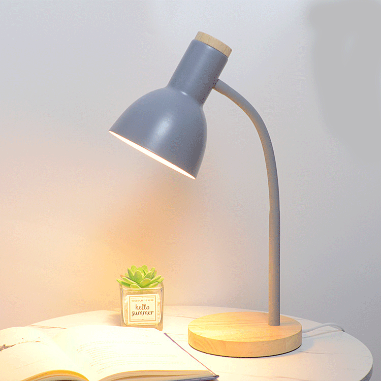 Lampe de Bureau Enfant Métal Design Nordique LED