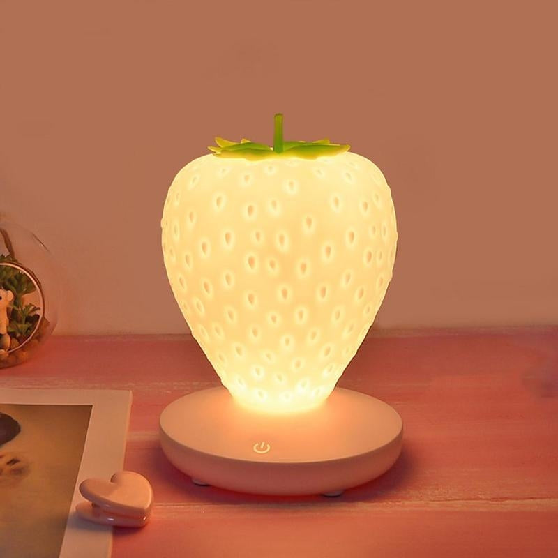 Lampe de Chevet Fraise Esthétique – Éclairage Tactile Doux et Ambiance Kawaii
