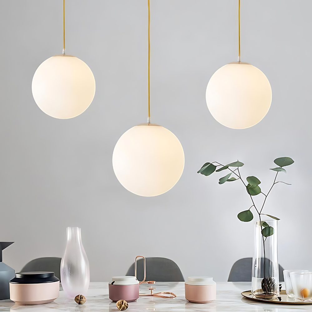 Suspension Globe Nordique en Verre Opalin