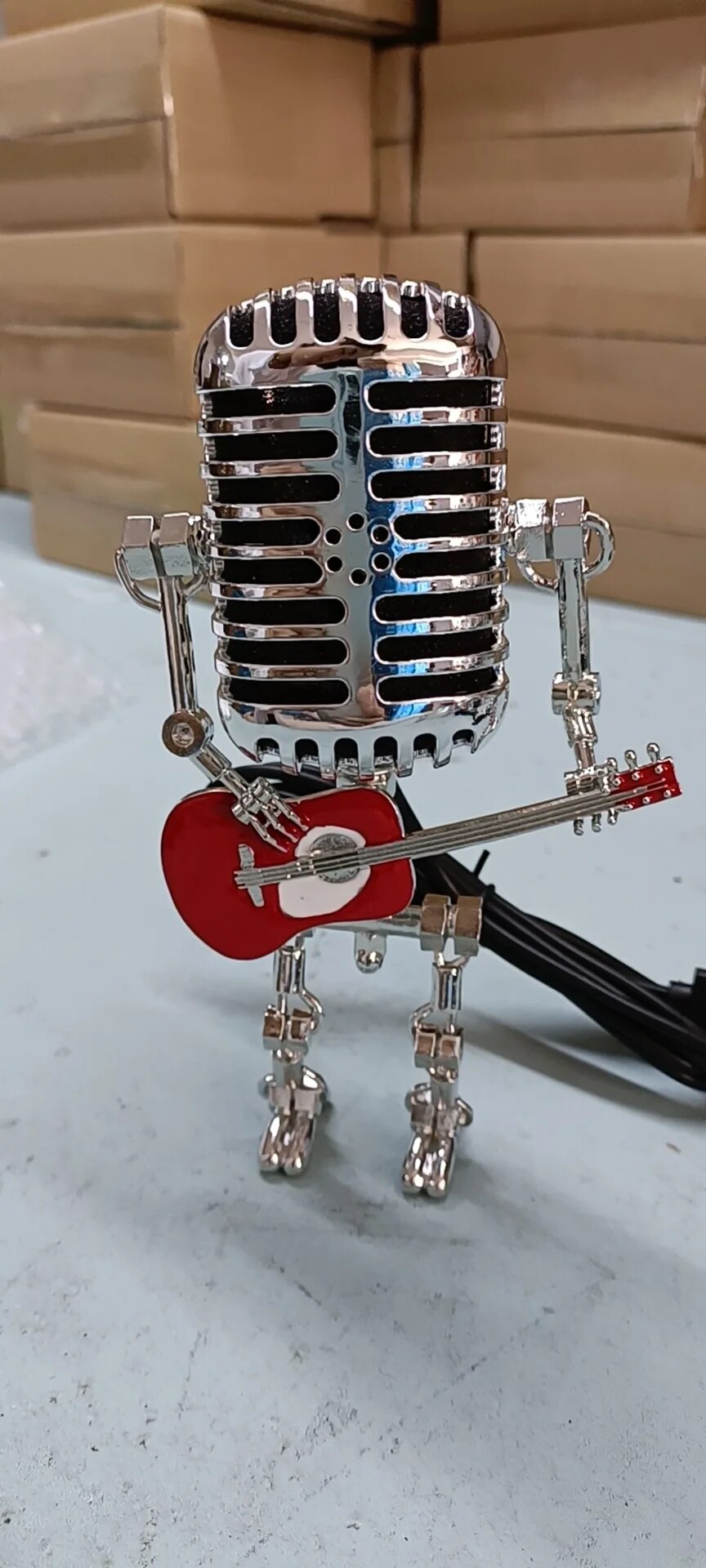 Guitarlamp | Lampe Robot avec Guitare | Éclairage Original et Artistique