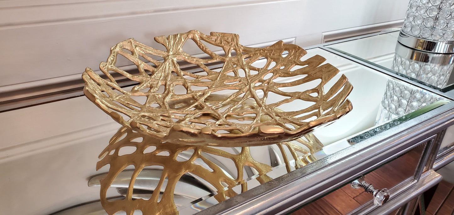 Plateau Décoratif Doré en Aluminium – Design Tressé