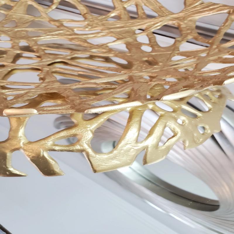 Plateau Décoratif Doré en Aluminium – Design Tressé