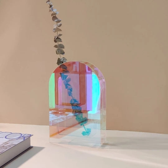 Vase Holographique Arc-en-Ciel – Décoration Moderne et Esthétique pour Intérieurs Lumineux