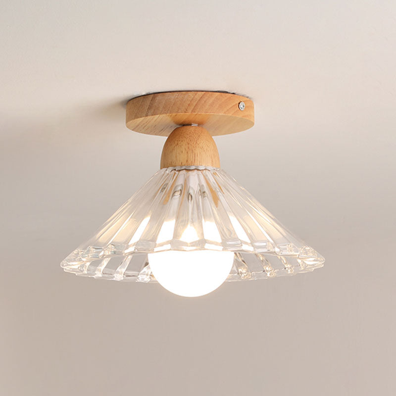 Plafonnier semi-affleurant nordique – verre transparent et bois clair