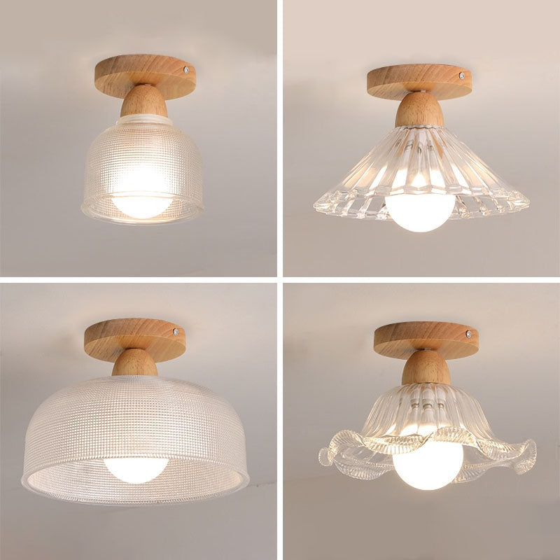 Plafonnier semi-affleurant nordique – verre transparent et bois clair