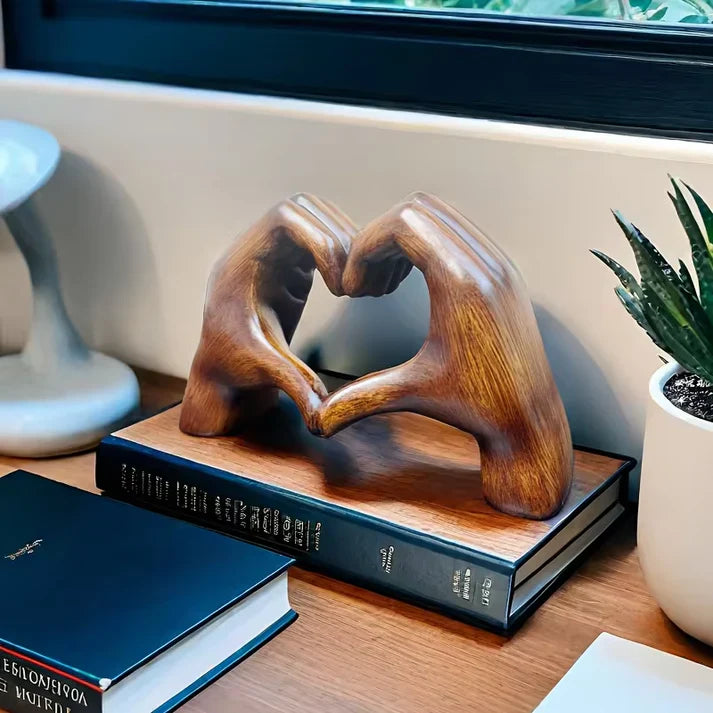 WarmHeart – Symbole d’Amour en Bois Fait Main pour une Décoration Remplie d’Émotion