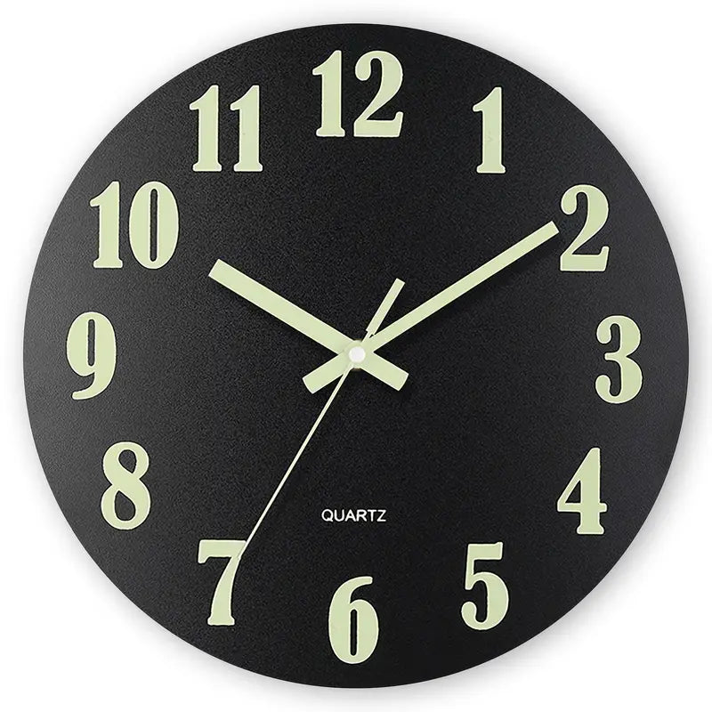 WarmGlow – Horloge Murale Noire Lumineuse et Silencieuse pour une Décoration Élégante