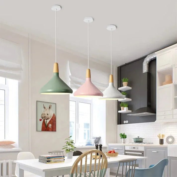 Suspension Métallique Conique Style Macaron – Couleurs Vives et Élégance Moderne