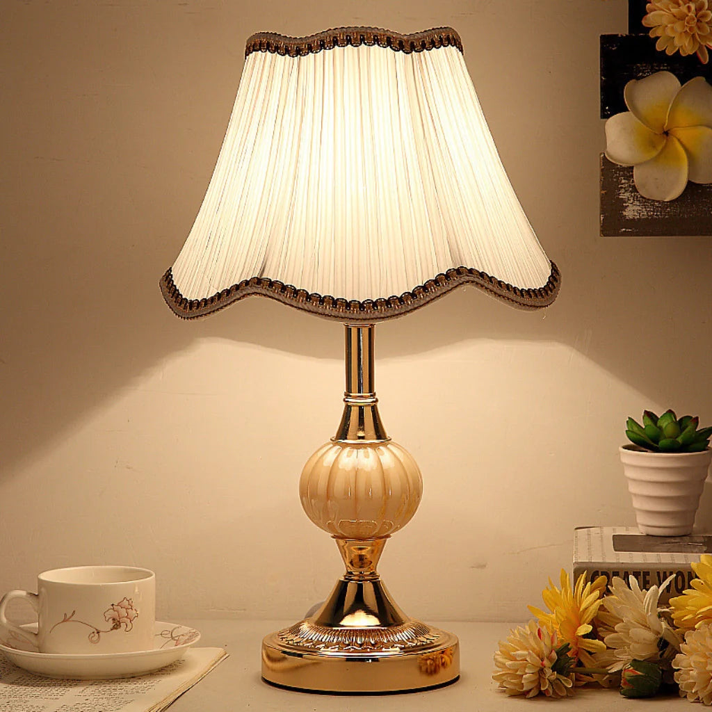Lampe de Table Vintage Tissu Fleuri, Verre & Fer Doré