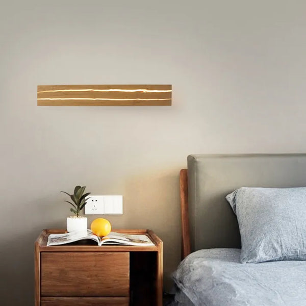 Applique Murale Fissurée en Bois – Design Naturel et Éclairage Moderne