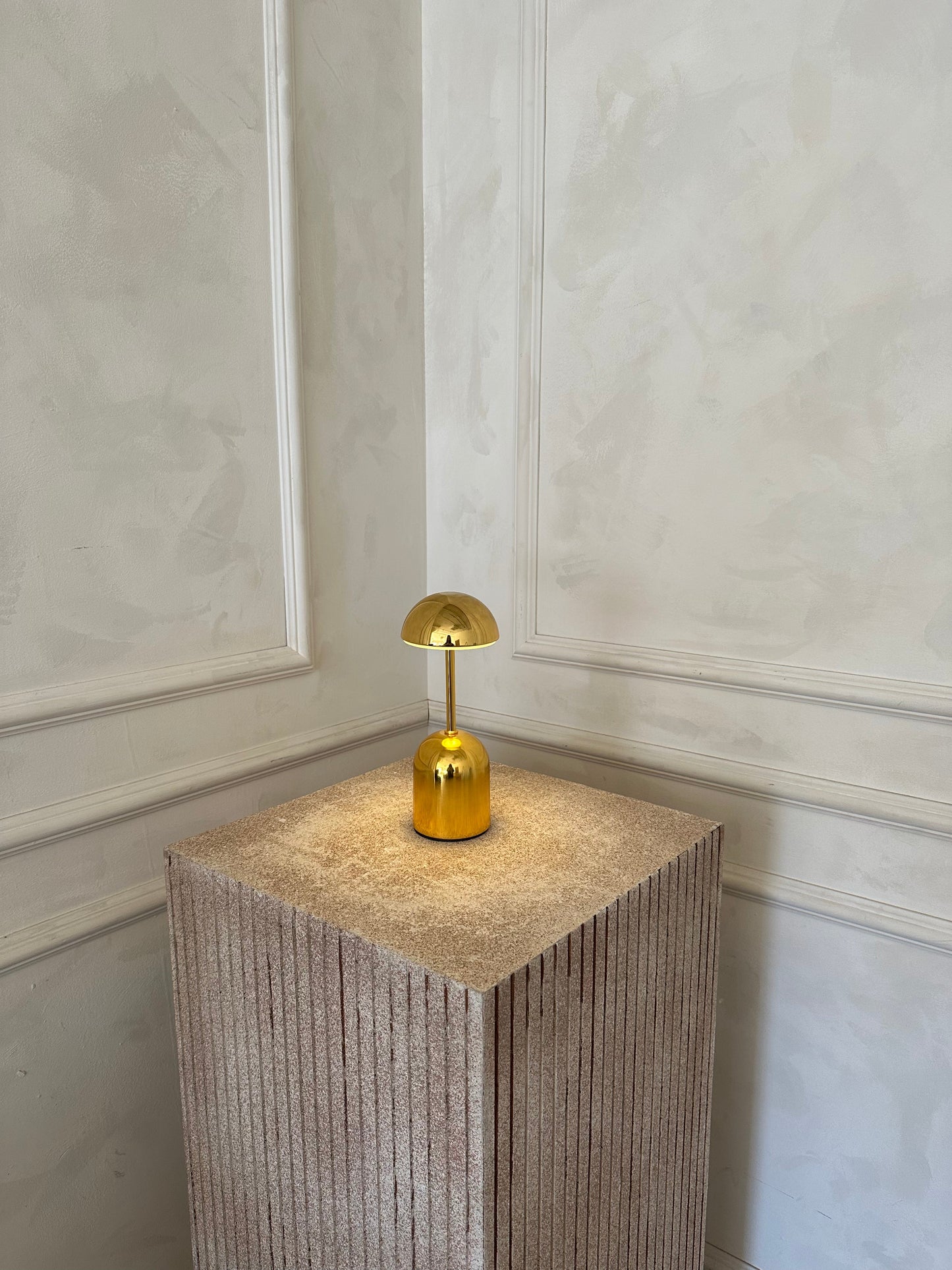 Lampe Sans Fil Edie, Métal Argent ou Or, Tactile