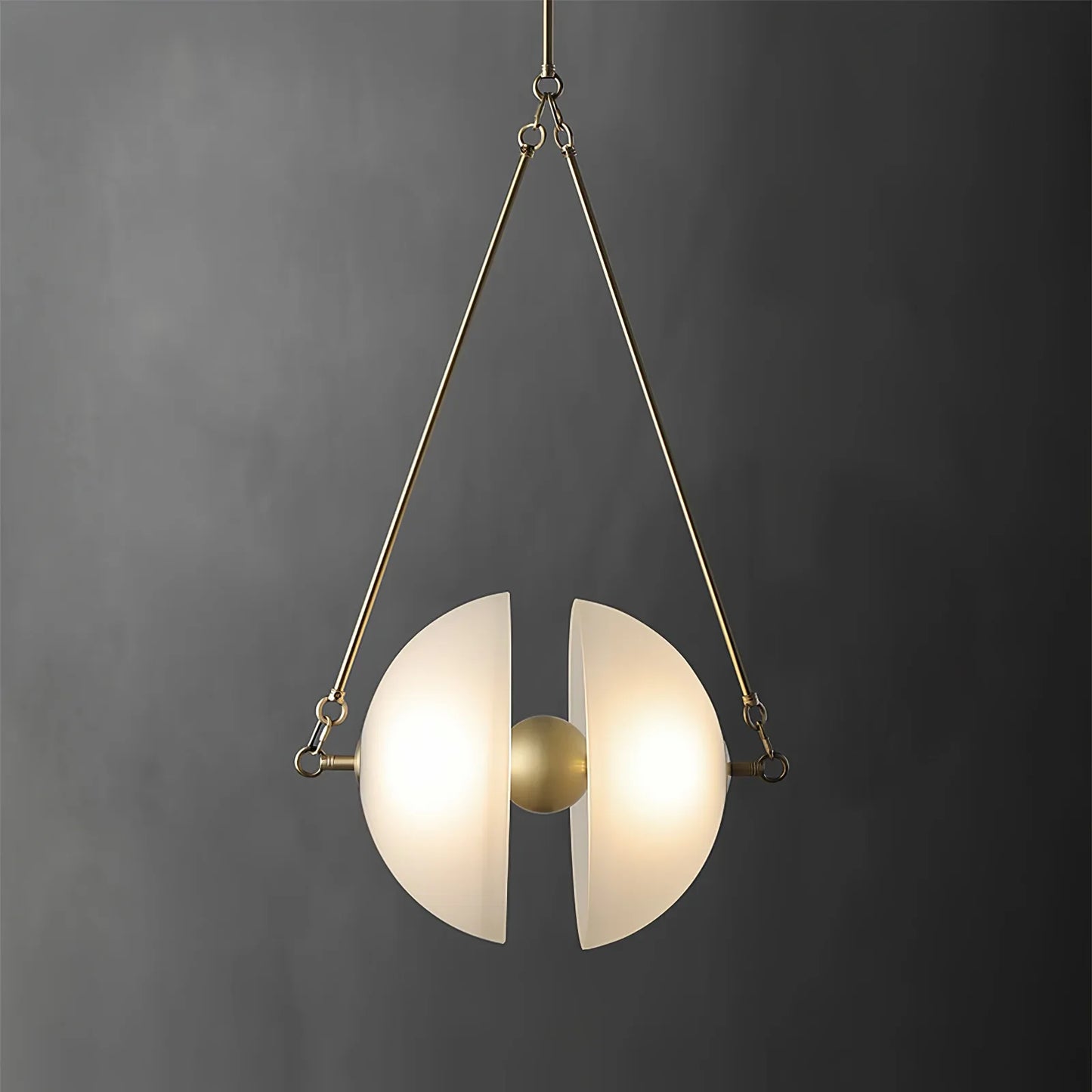 Suspension Design Verre Dépoli et Laiton Doré