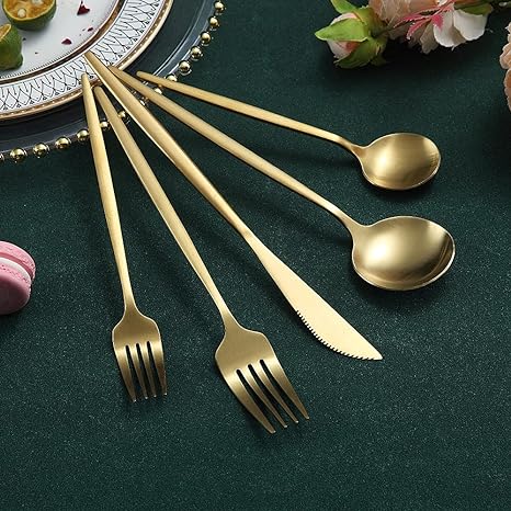 Set de couverts minimaliste - Élégance et Simplicité pour Votre Table