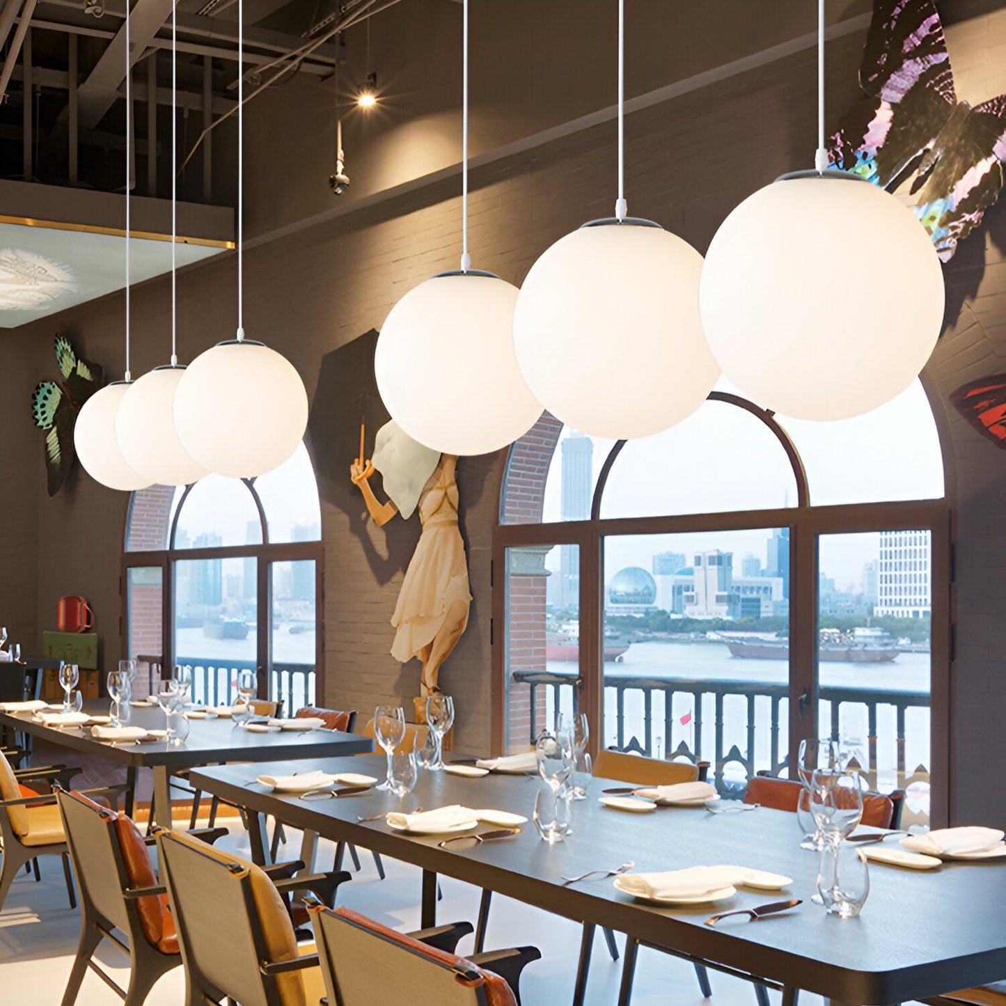 Suspension Globe Nordique en Verre Opalin