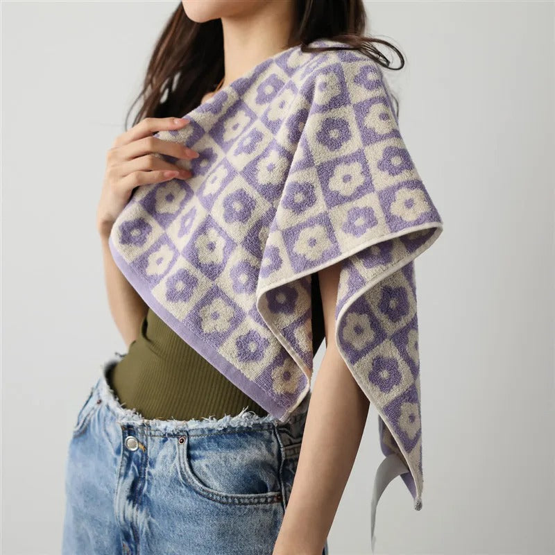 Serviette Giana Fleurie, Coton & Polyester, 2 Tailles Disponibles