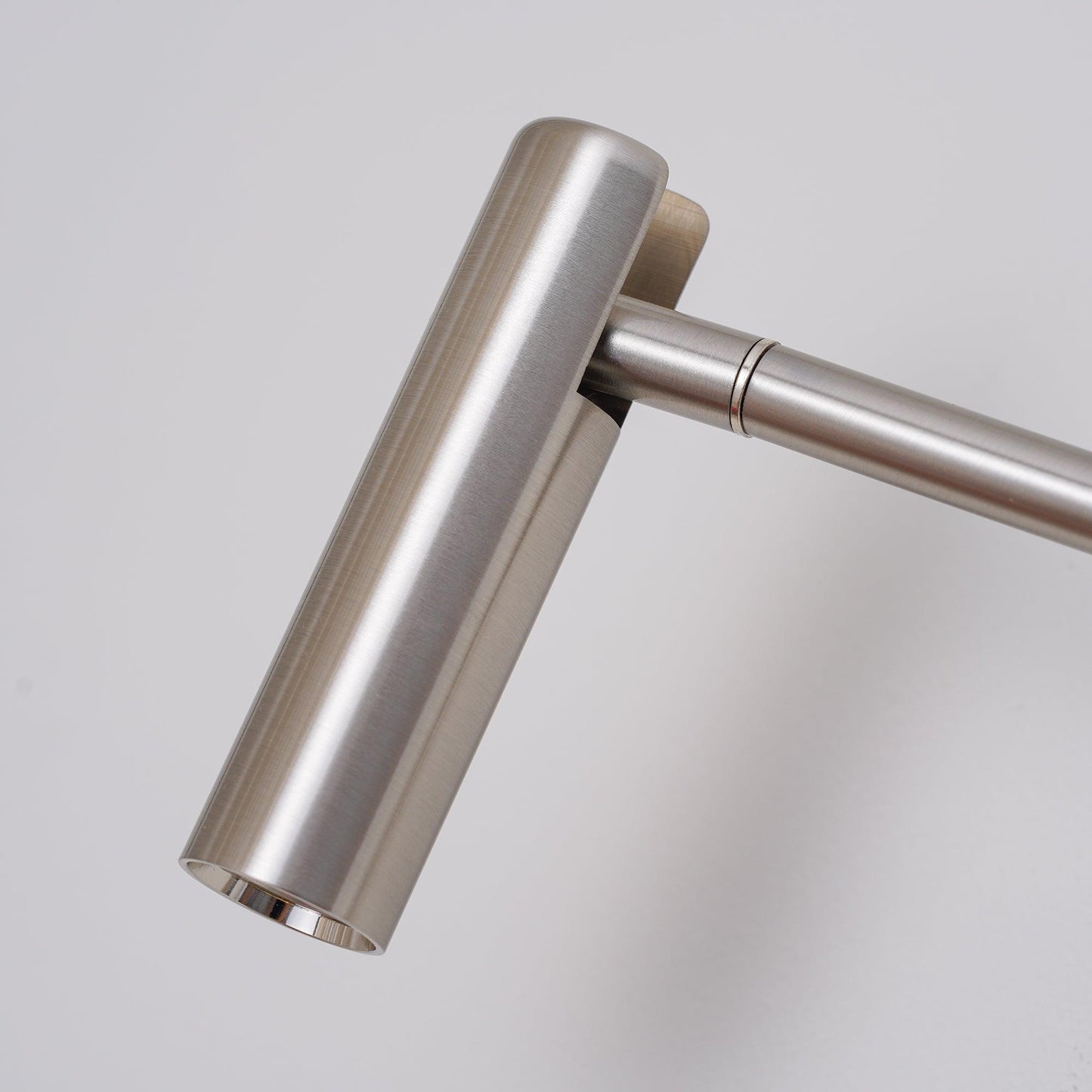 Applique Murale LED Orientable – Aluminium Moderne