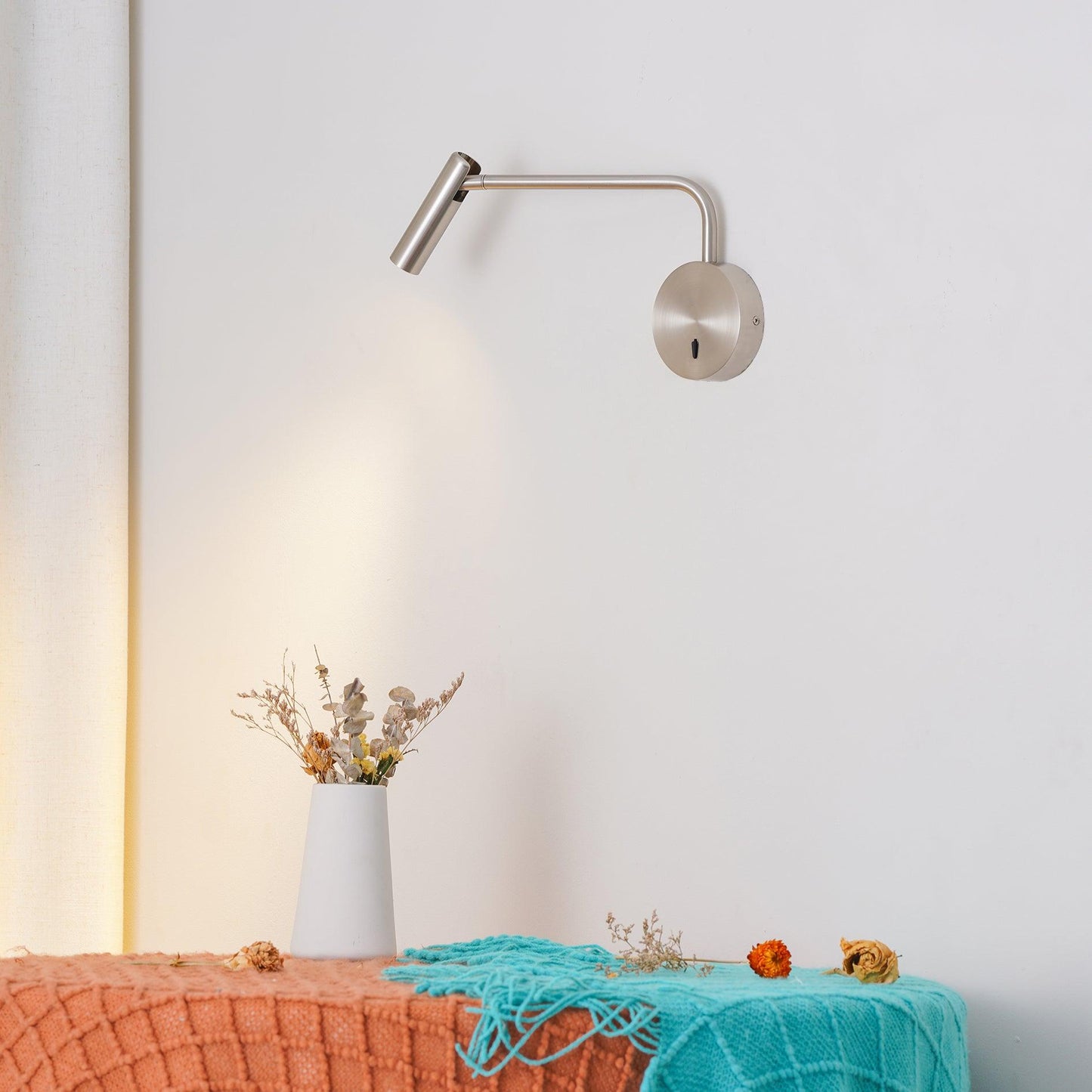 Applique Murale LED Orientable – Aluminium Moderne