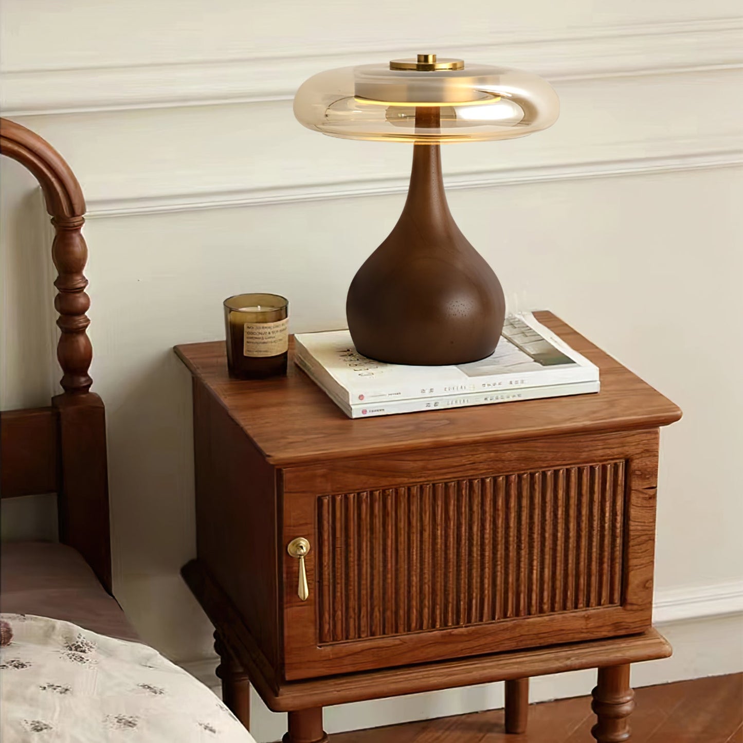 Lampe de Table LED en Verre et Bois – Design Andi