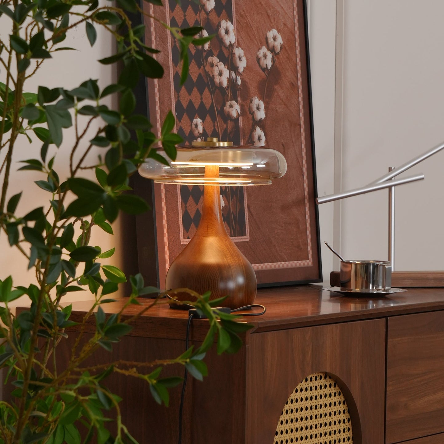 Lampe de Table LED en Verre et Bois – Design Andi