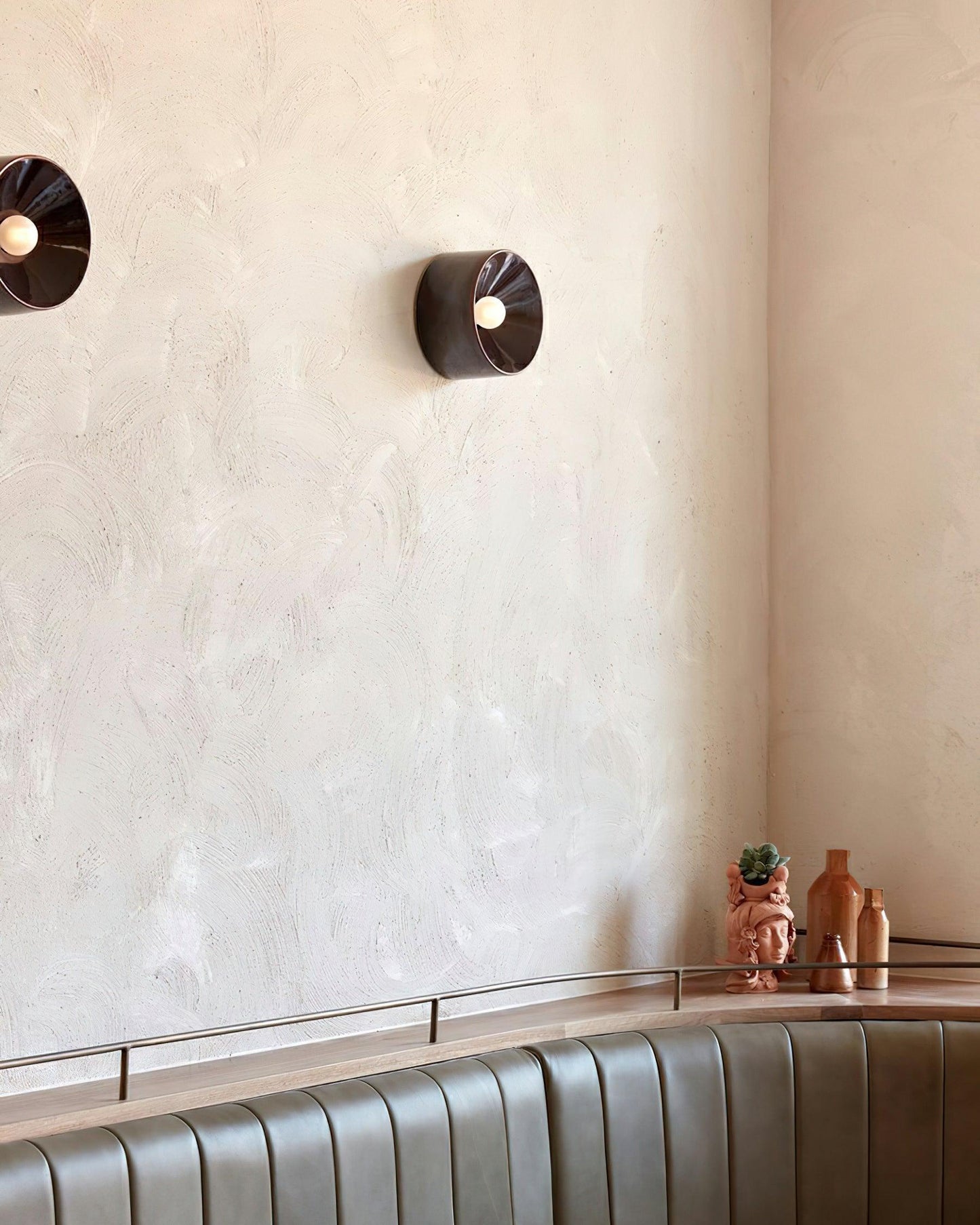 Applique Murale Anton Mini – Élégance Artisanale en Céramique pour Mur ou Plafond