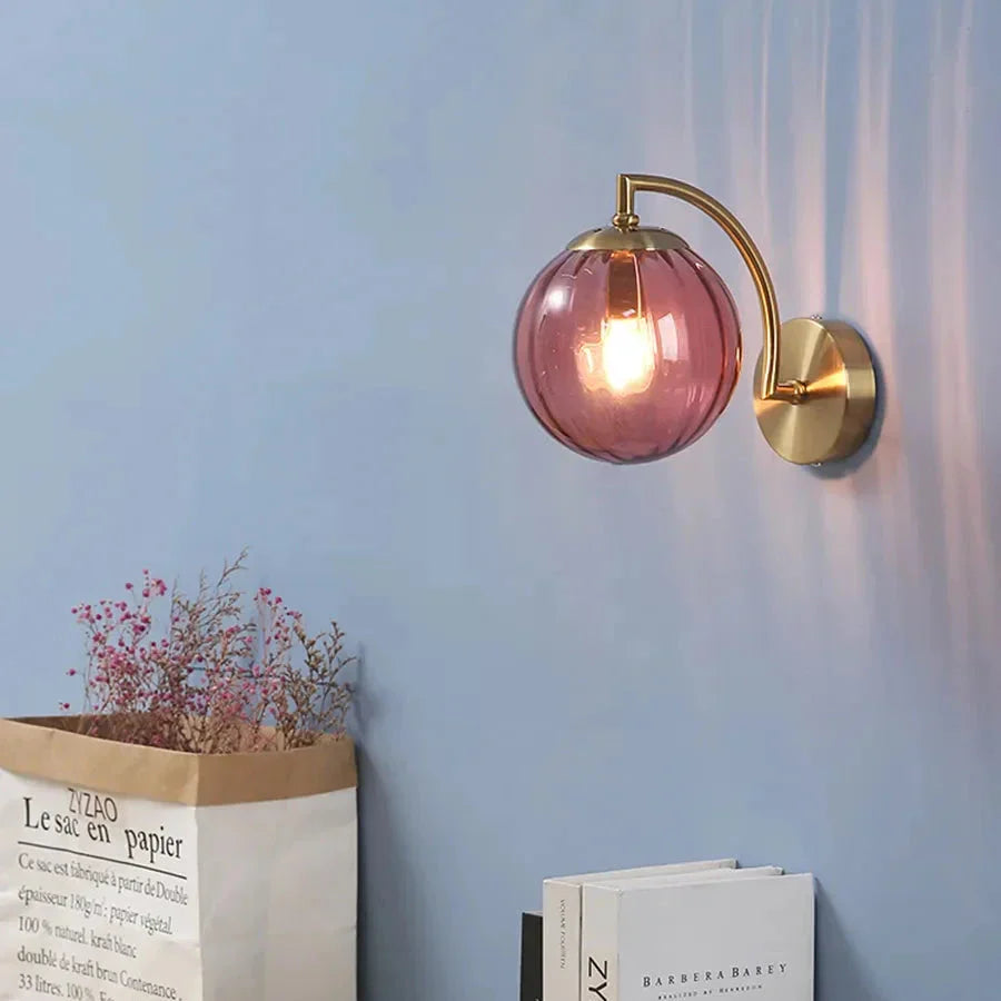 Applique Murale LED Verre Rond avec Bras Doré Courbé