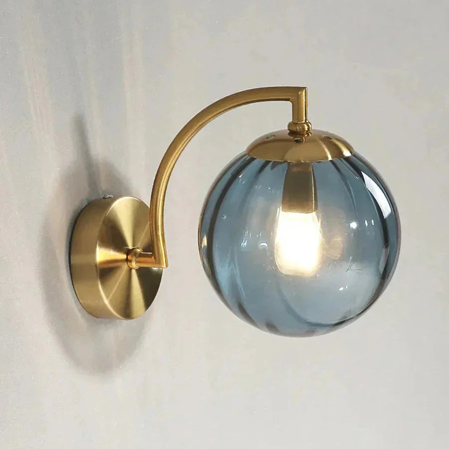 Applique Murale LED Verre Rond avec Bras Doré Courbé