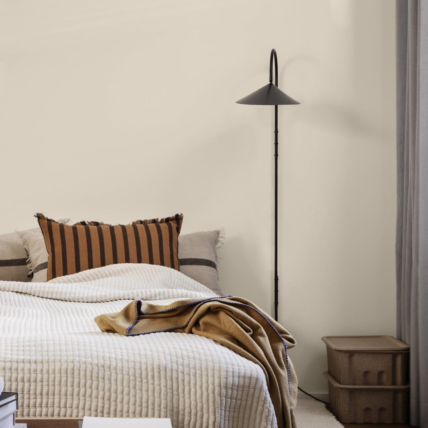Applique Murale Arum – Design Élancé et Moderne pour Éclairage d’Ambiance Élégant