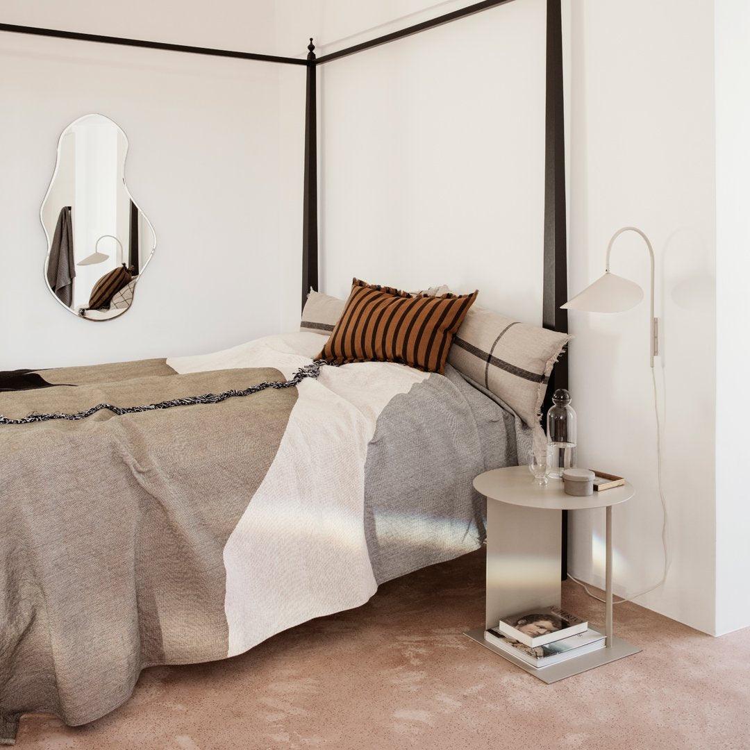 Applique Murale Arum – Design Élancé et Moderne pour Éclairage d’Ambiance Élégant