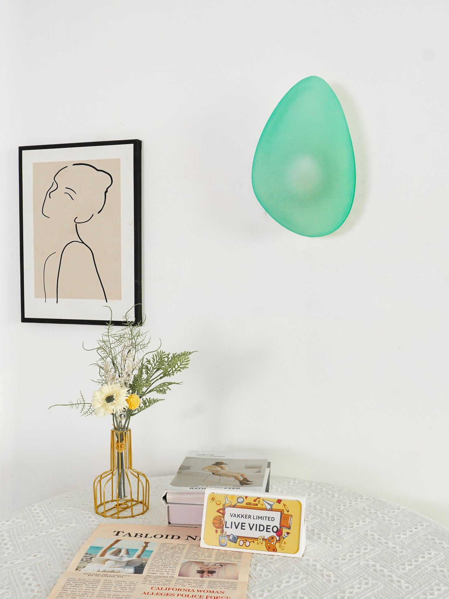 Applique Murale en Verre Soufflé – Style Pierre Sculptée