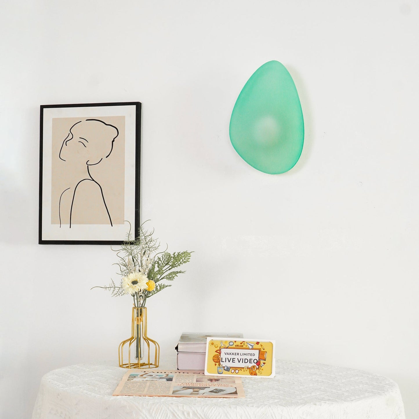 Applique Murale en Verre Soufflé – Style Pierre Sculptée