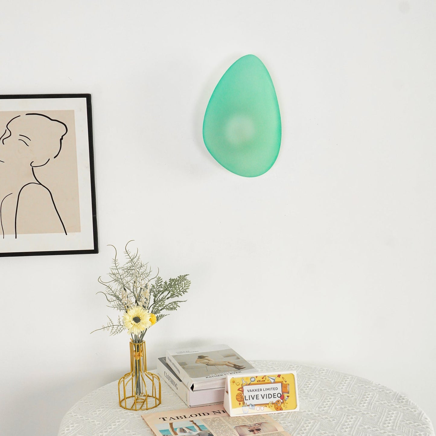 Applique Murale en Verre Soufflé – Style Pierre Sculptée