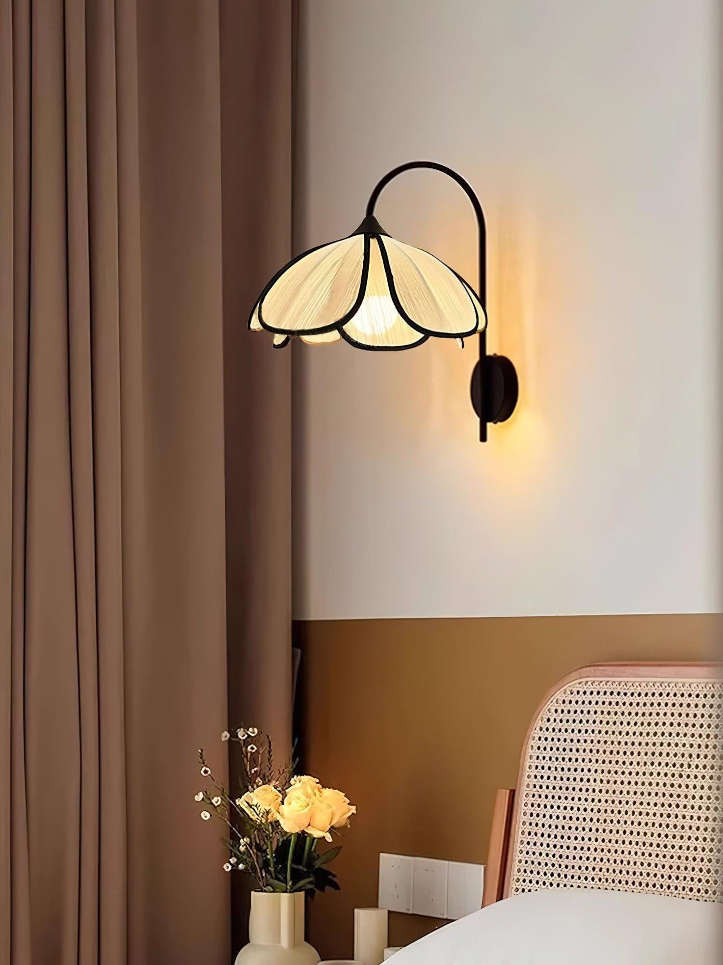 Applique Murale Fleur Japonaise en Fibre Naturelle