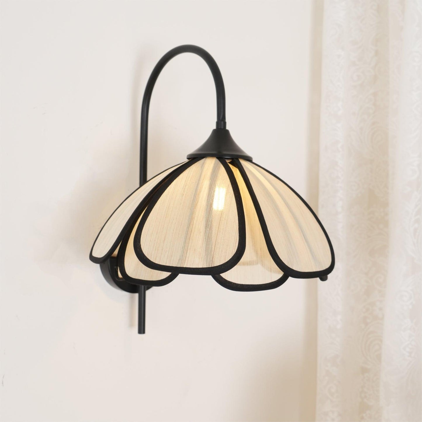 Applique Murale Fleur Japonaise en Fibre Naturelle