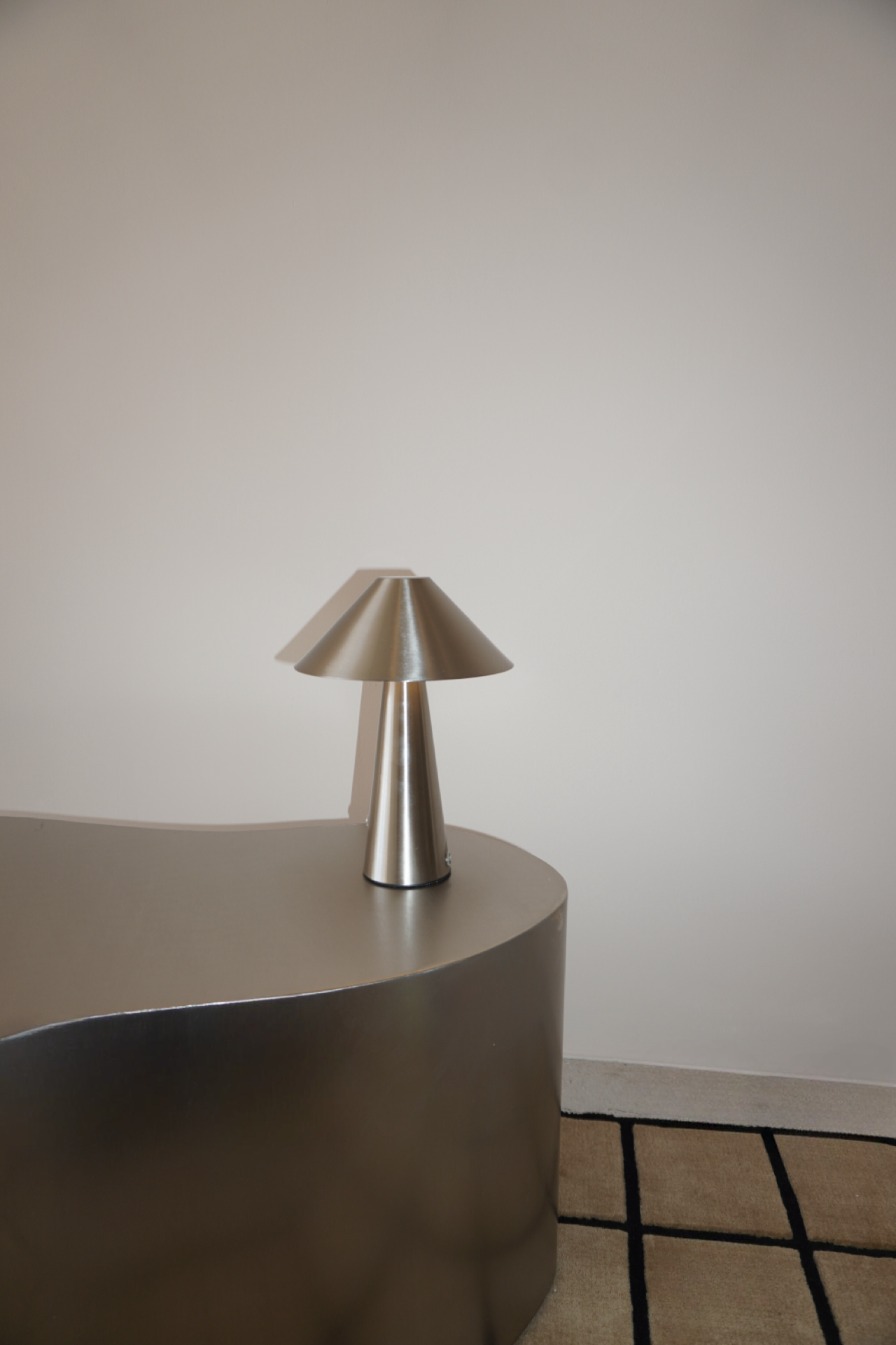 Lampe Sans Fil Marké, Métal Rechargeable, Portable