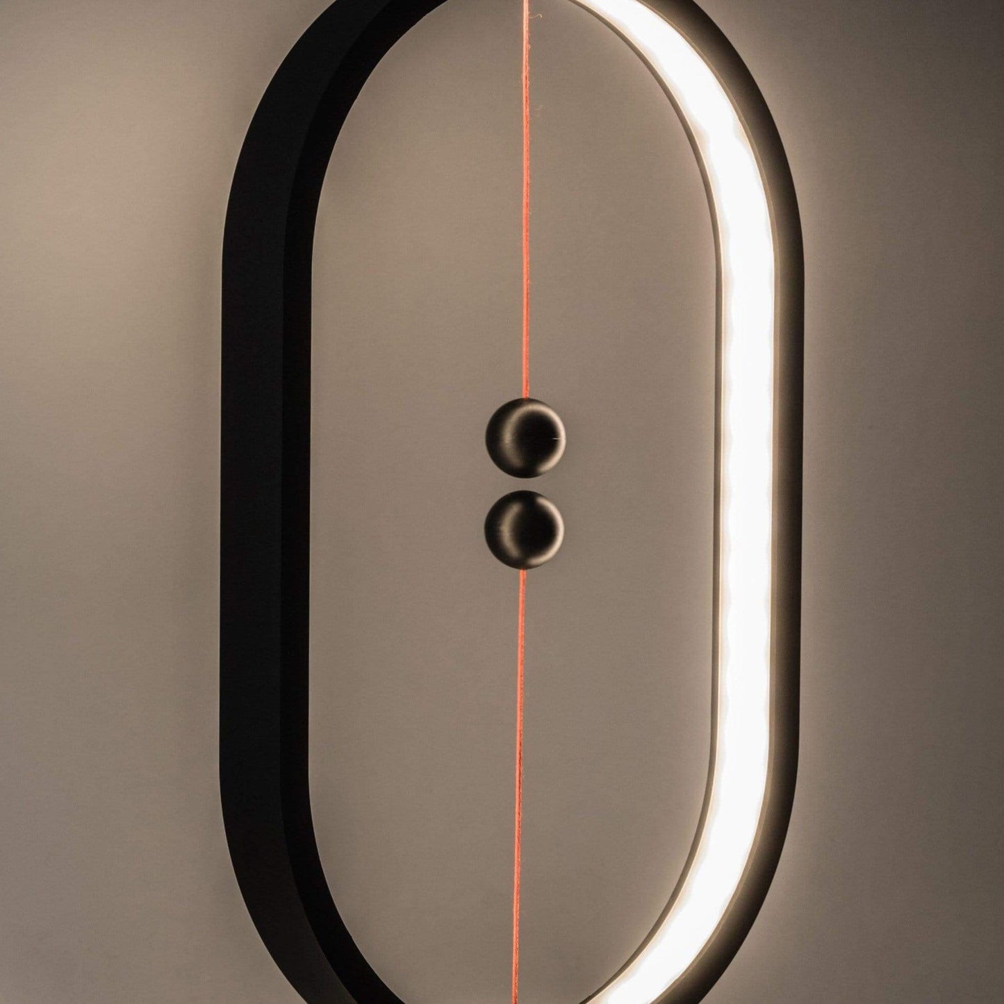 Magnet Light | Lampe de Bureau Moderne et Révolutionnaire avec Design Élégant
