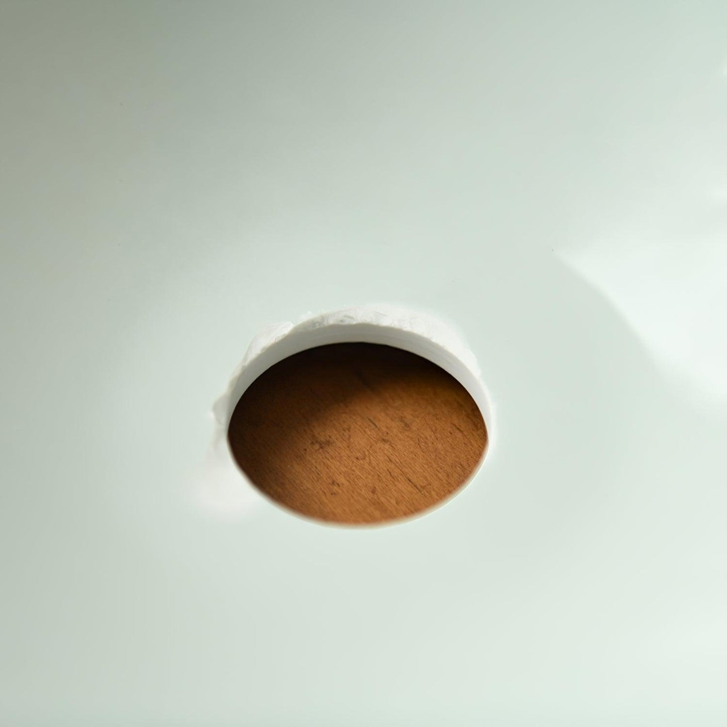 Suspension Céramique Campbell – Lampe Vintage avec Motif Bleu et Détails en Bois Teck