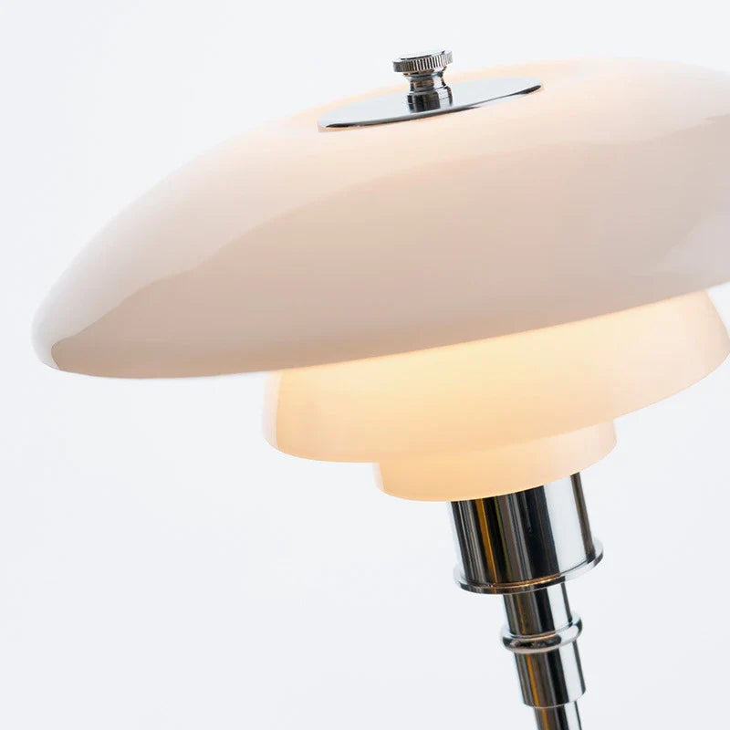Lampe de Table Danoise en Verre – Élégance Moderne pour un Intérieur Raffiné