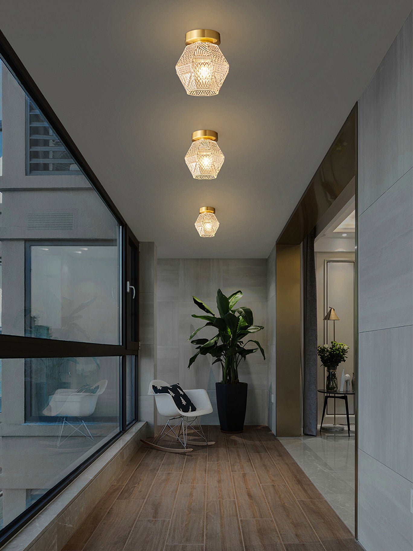 Plafonnier Art Déco en laiton et verre – coupe diamant élégante