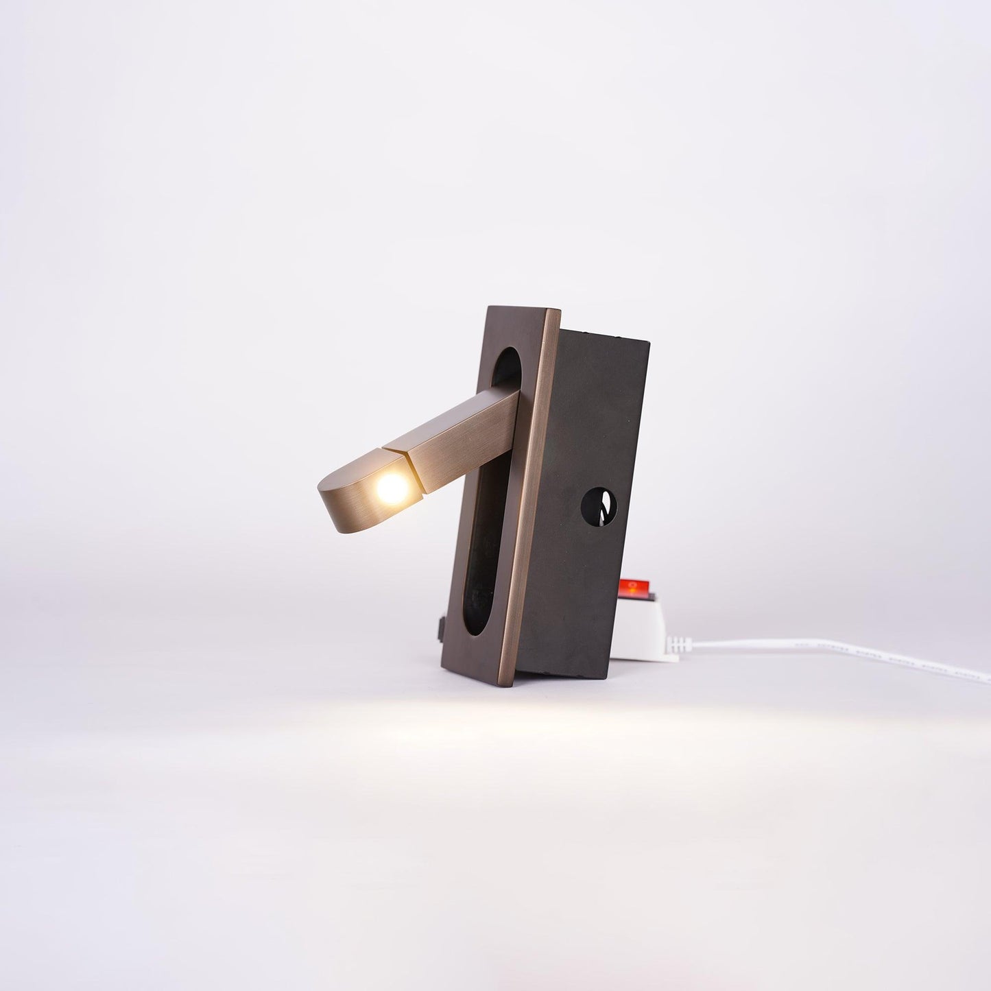 Applique LED de Chevet Moderne – Tête Orientable