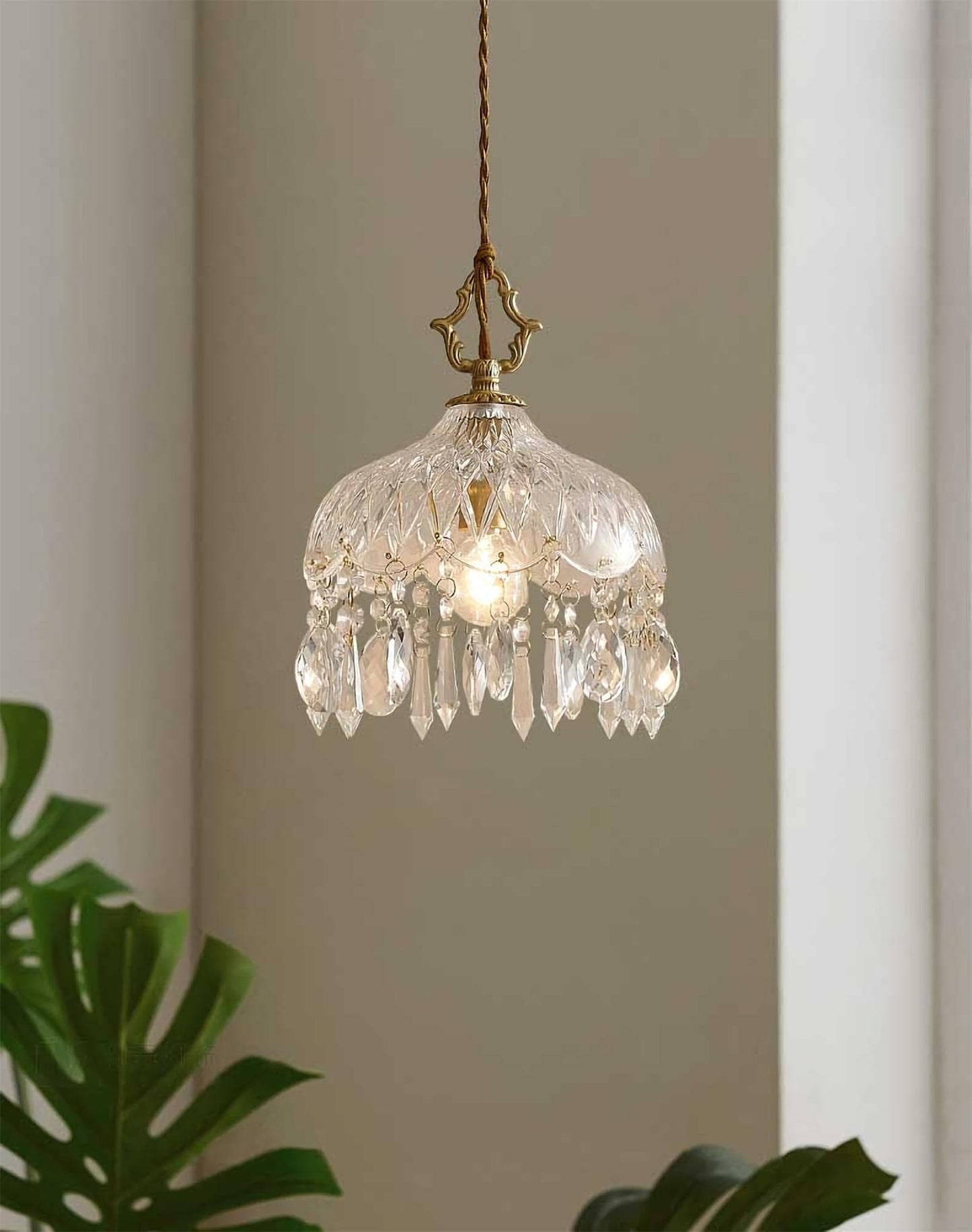 Suspension Vintage en Verre Sculpté et Laiton – E27