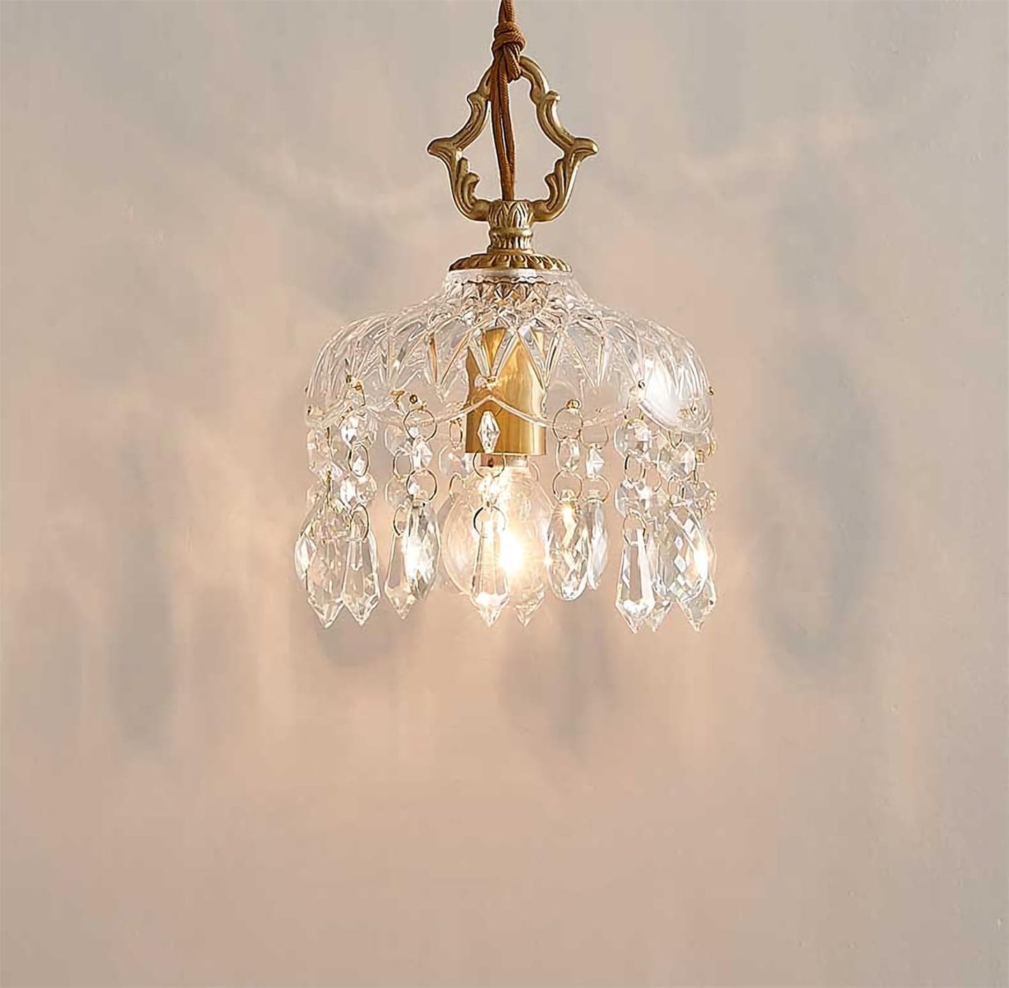 Suspension Vintage en Verre Sculpté et Laiton – E27