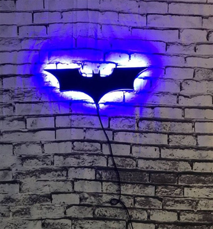 Applique murale LED Batman moderne avec télécommande sans fil
