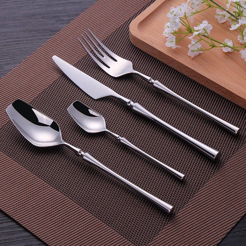 Set de couverts Egypt – Élégance intemporelle en acier inoxydable plaqué