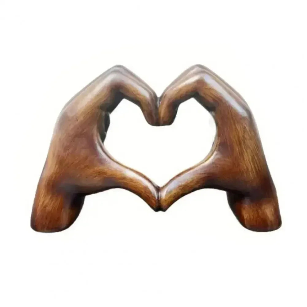 Sculpture de Coeur en Bois – Décoration Intérieure Élégante et Romantique