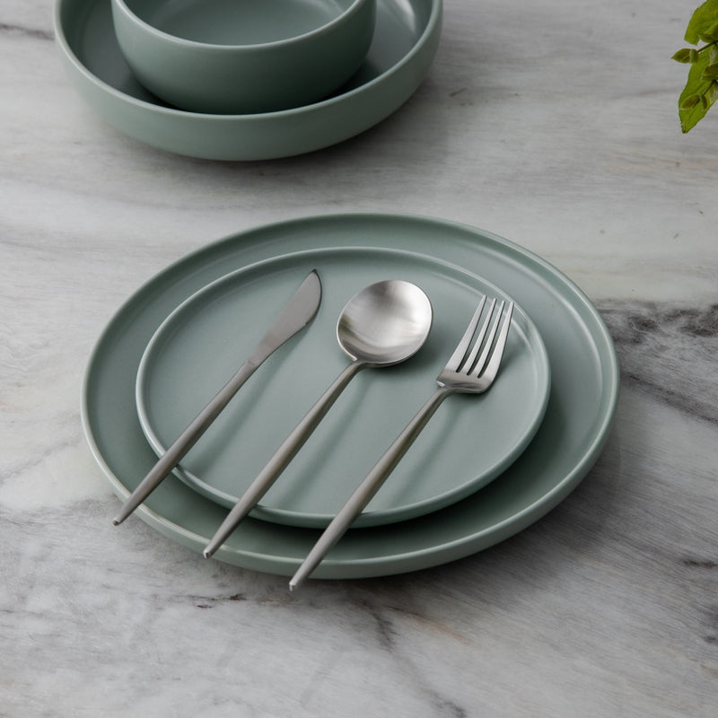 Set de couverts minimaliste - Élégance et Simplicité pour Votre Table