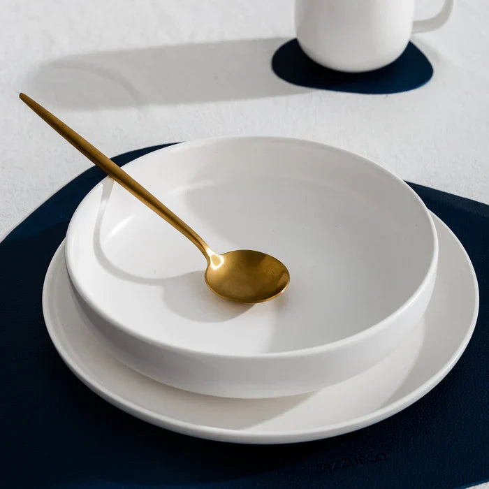 Set de couverts minimaliste - Élégance et Simplicité pour Votre Table