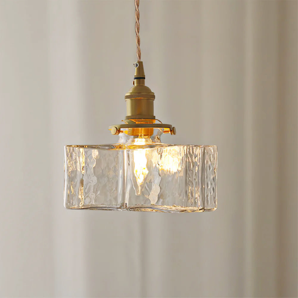 Suspension Jewel en verre martelé et laiton – éclat raffiné