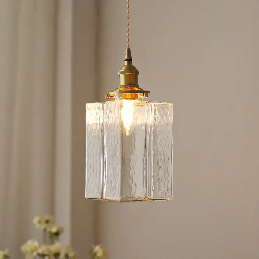 Suspension Jewel en verre martelé et laiton – éclat raffiné
