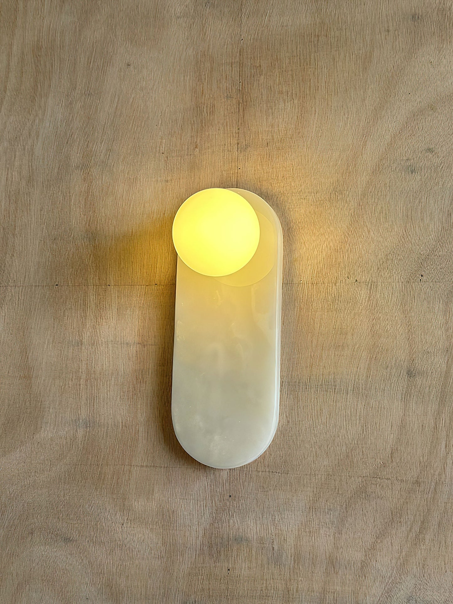Applique Murale Jade Lucie – Pierre & Verre Élégants