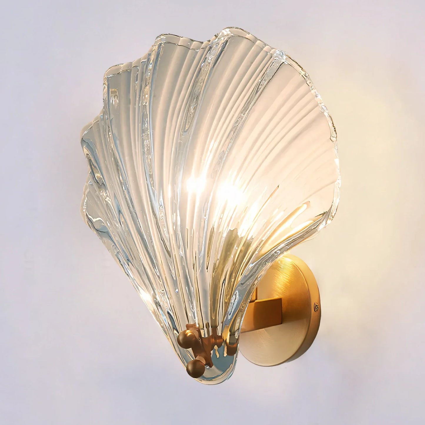 Luis – Applique Murale Coquillage en Verre et Laiton pour Ambiance Élégante